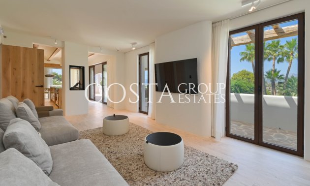 Resale - Villa -
Benissa - Benissa Centro