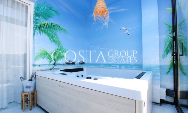 Resale - Apartments -
Alicante City - Alicante City Centro