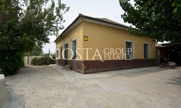 Resale - Villa -
Almoradí - Almoradi Centro