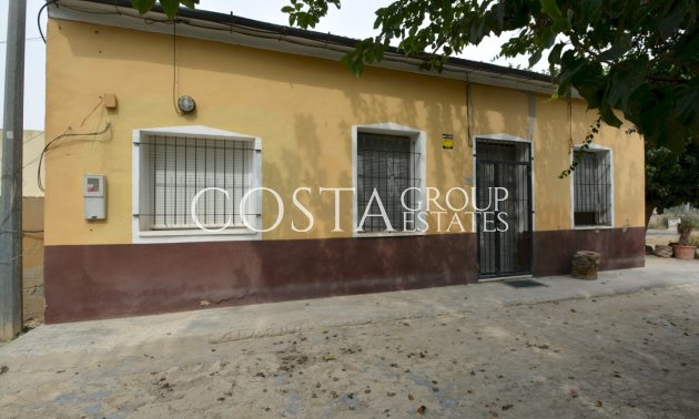 Resale - Villa -
Almoradí - Almoradi Centro