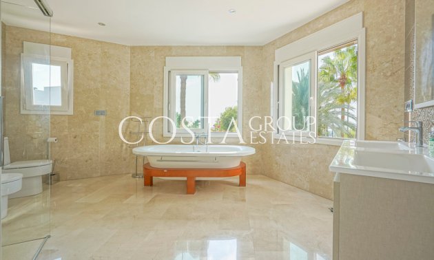 Resale - Villa -
Benissa - Benissa Centro