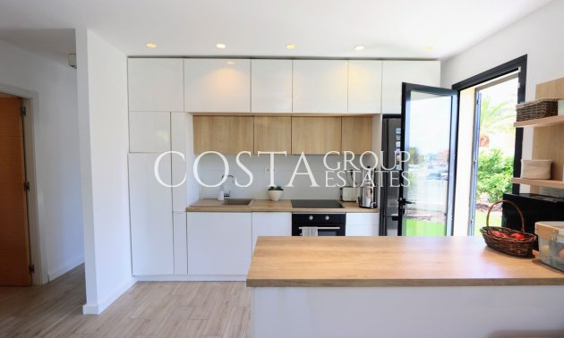 Resale - Villa -
Orihuela - La Zenia