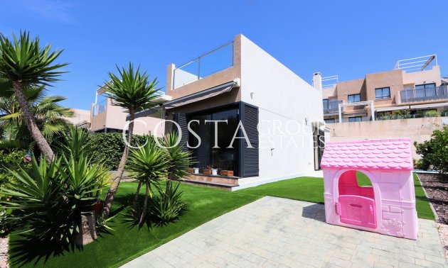 Resale - Villa -
Orihuela - La Zenia