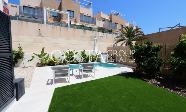 Resale - Villa -
Orihuela - La Zenia