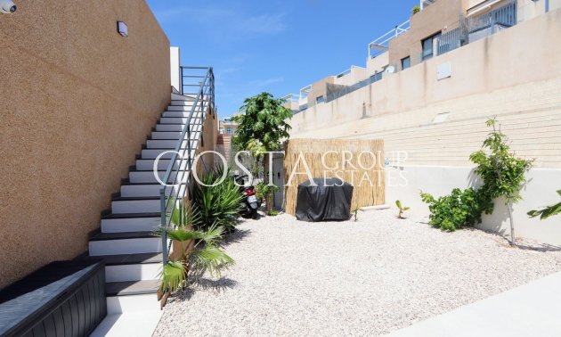 Resale - Villa -
Orihuela - La Zenia