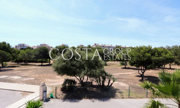 Resale - Villa -
Orihuela - La Zenia