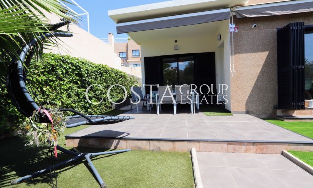 Resale - Villa -
Orihuela - La Zenia