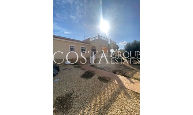 Wiederverkauf - Villa -
Catral - Catral Centro