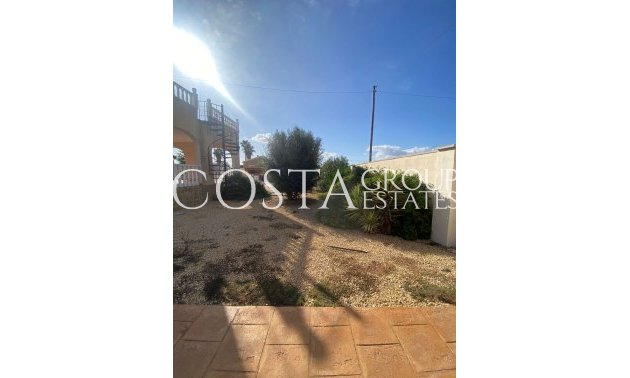 Wiederverkauf - Villa -
Catral - Catral Centro