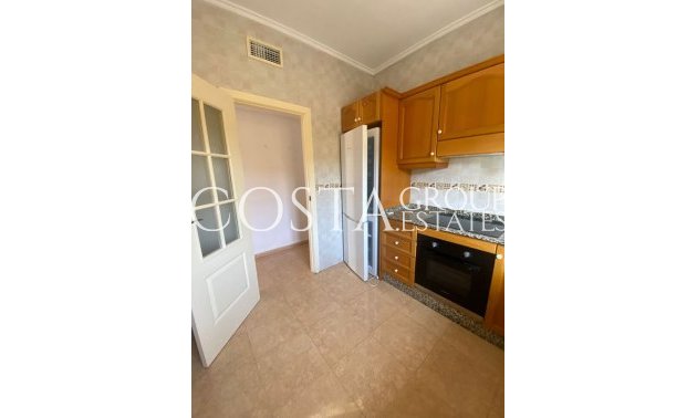 Wiederverkauf - Villa -
Catral - Catral Centro