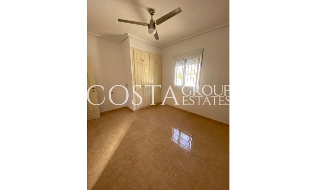 Wiederverkauf - Villa -
Catral - Catral Centro