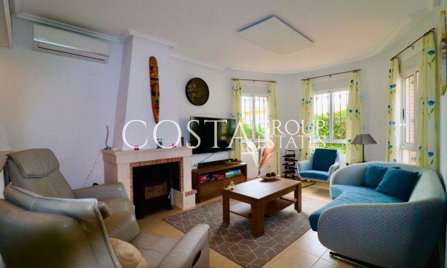 Revente - Villa -
Urbanización El Raso