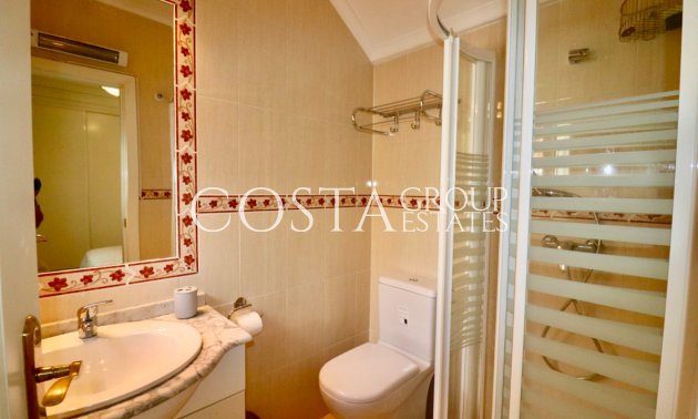 Revente - Villa -
Urbanización El Raso