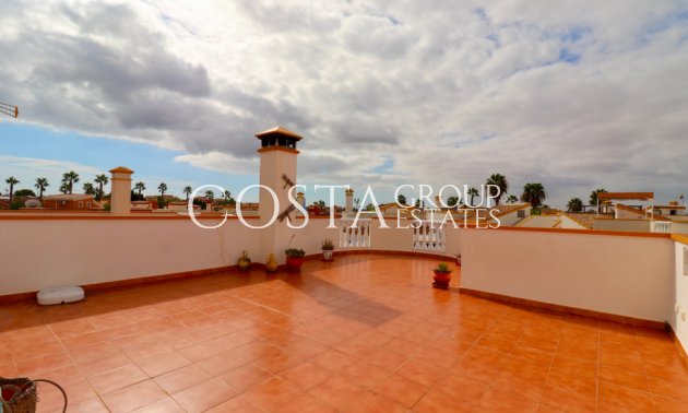 Revente - Villa -
Urbanización El Raso