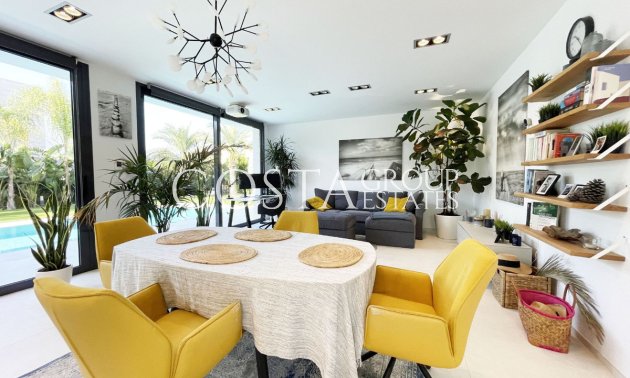 Resale - Villa -
Calpe - Calpe Centro