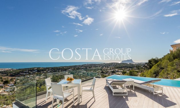 Resale - Villa -
Teulada - Moraira