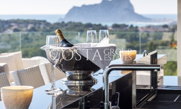 Resale - Villa -
Teulada - Moraira