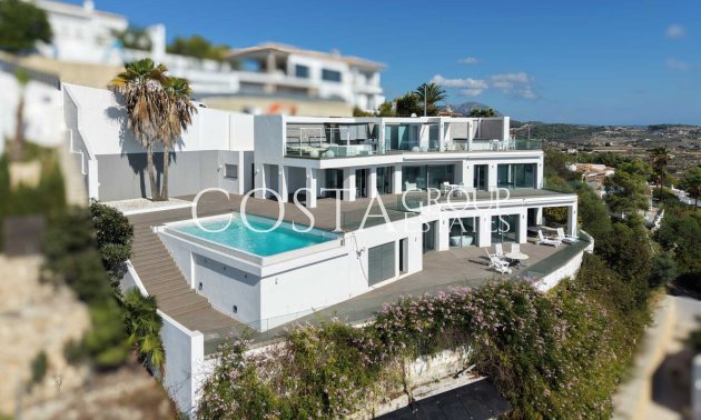 Resale - Villa -
Teulada - Moraira