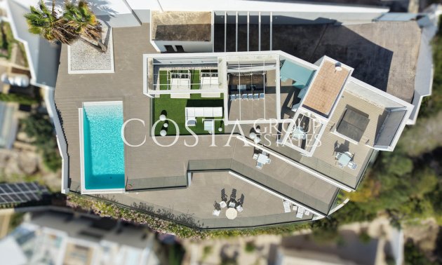 Resale - Villa -
Teulada - Moraira