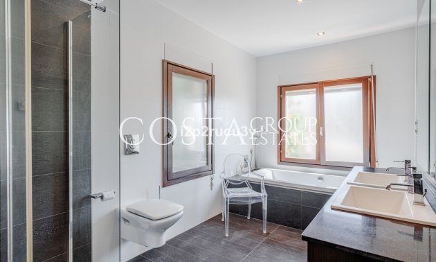 Resale - Villa -
Teulada - Moraira