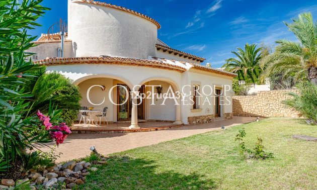 Resale - Villa -
Teulada - Moraira
