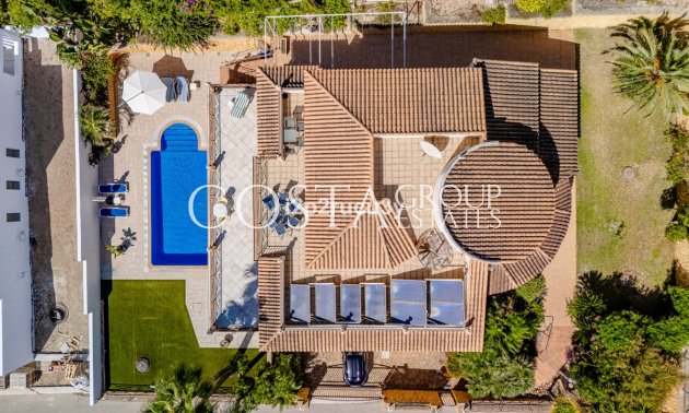 Resale - Villa -
Teulada - Moraira