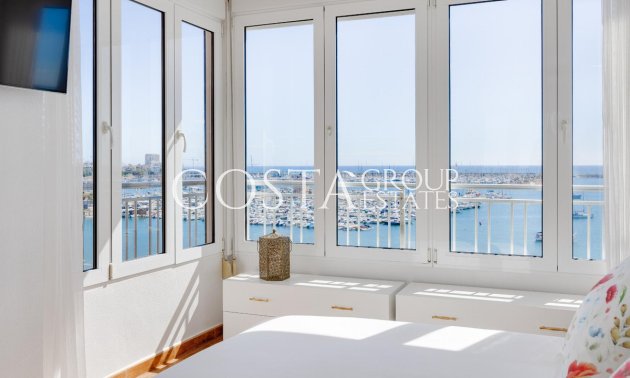 Resale - Apartments -
Torrevieja - Torrevieja Centro