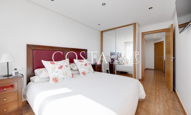 Resale - Apartments -
Torrevieja - Torrevieja Centro