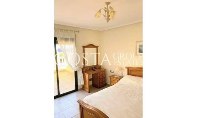 Resale - House -
Orihuela - Villamartin