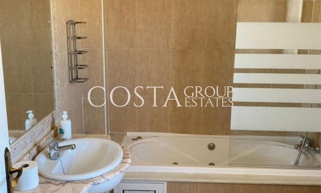 Resale - House -
Orihuela - Villamartin