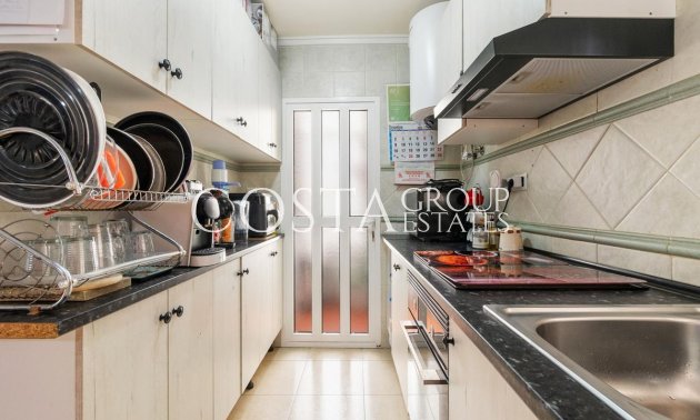 Resale - Villa -
Orihuela - Orihuela Costa