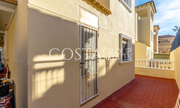 Resale - Villa -
Orihuela - Orihuela Costa