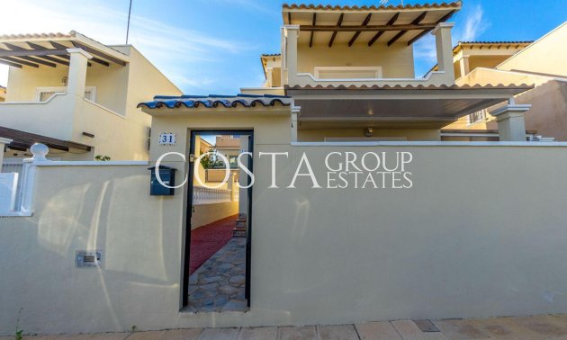 Resale - Villa -
Orihuela - Orihuela Costa