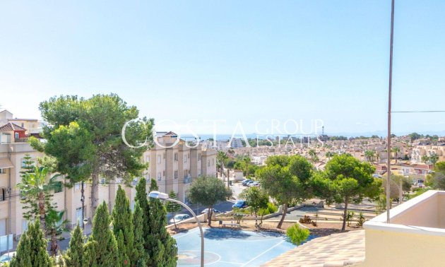 Resale - Villa -
Orihuela - Orihuela Costa