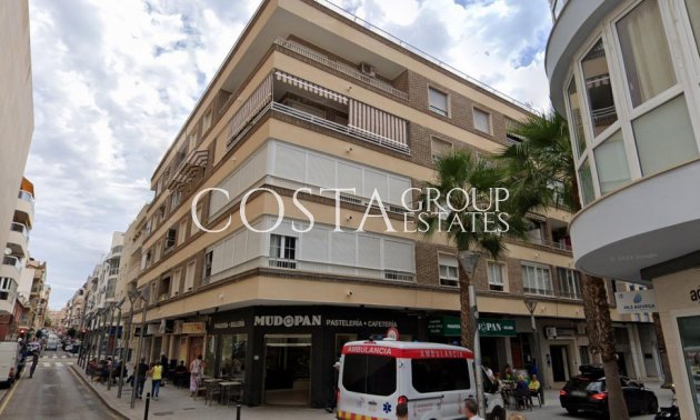 Resale - Apartments -
Torrevieja - Torrevieja Centro