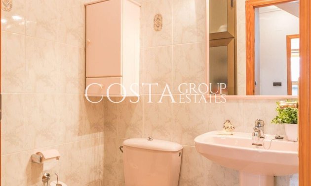 Resale - Villa -
Orihuela - Orihuela Costa