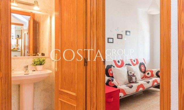Resale - Villa -
Orihuela - Orihuela Costa