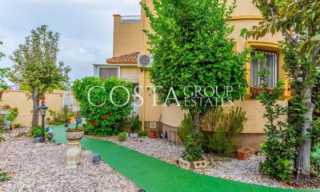 Resale - House -
Orihuela - Orihuela Costa