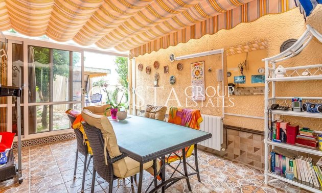 Resale - House -
Orihuela - Orihuela Costa