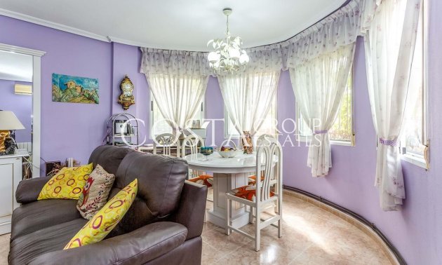 Resale - House -
Orihuela - Orihuela Costa