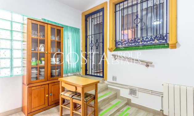 Resale - House -
Orihuela - Orihuela Costa