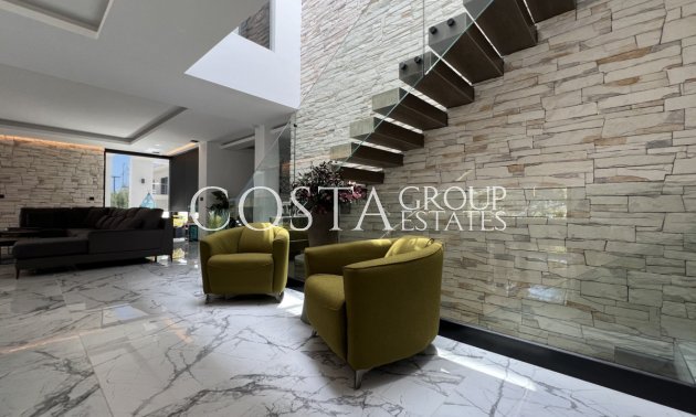 Resale - Villa -
Orihuela - Orihuela Costa