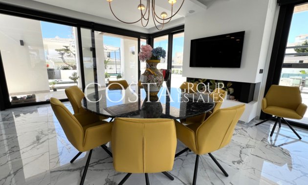 Resale - Villa -
Orihuela - Orihuela Costa