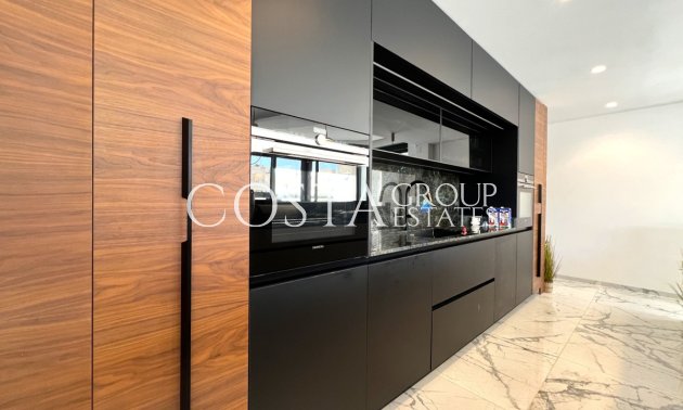 Resale - Villa -
Orihuela - Orihuela Costa