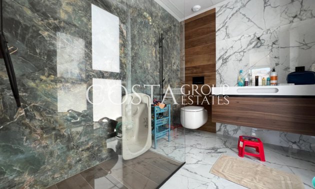 Resale - Villa -
Orihuela - Orihuela Costa