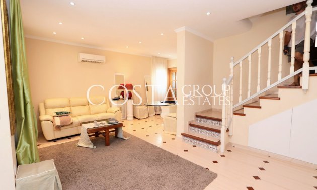 Resale - Villa -
Torrevieja - Torrevieja Centro