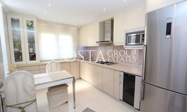 Resale - Villa -
Torrevieja - Torrevieja Centro