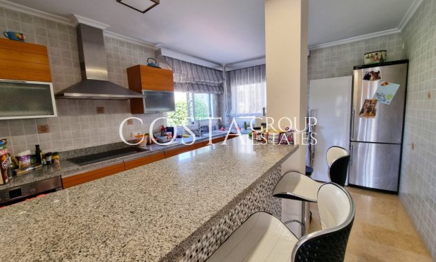 Resale - Villa -
Torrevieja - La Mata