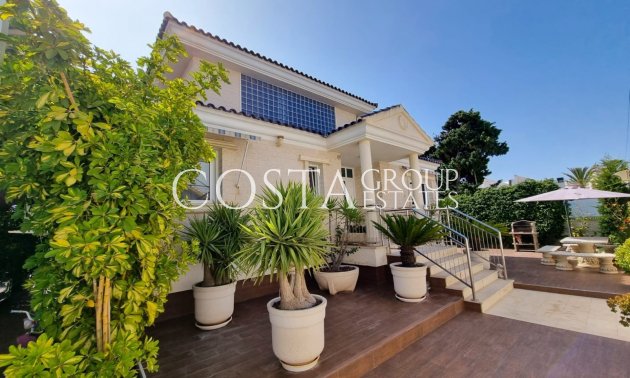 Resale - Villa -
Torrevieja - La Mata