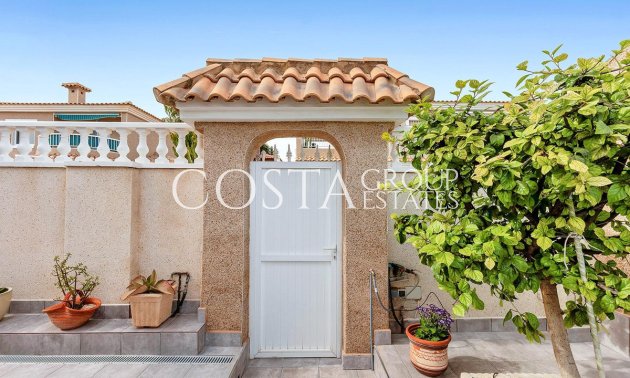 Resale - Villa -
Torrevieja - Torrevieja Centro
